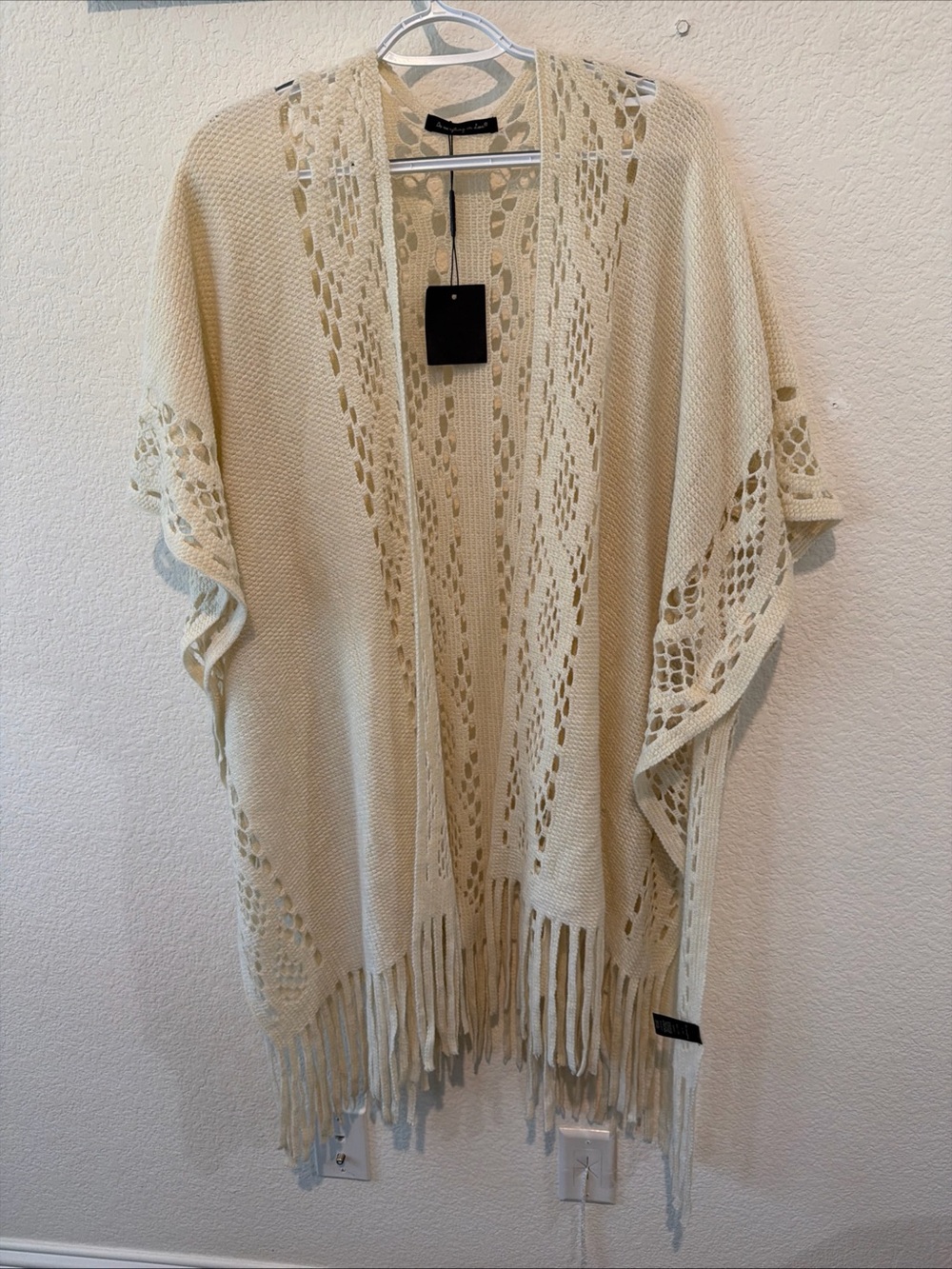 NWT Do Everything In Love Womens Wrap Fringe Boho Shawl One size
